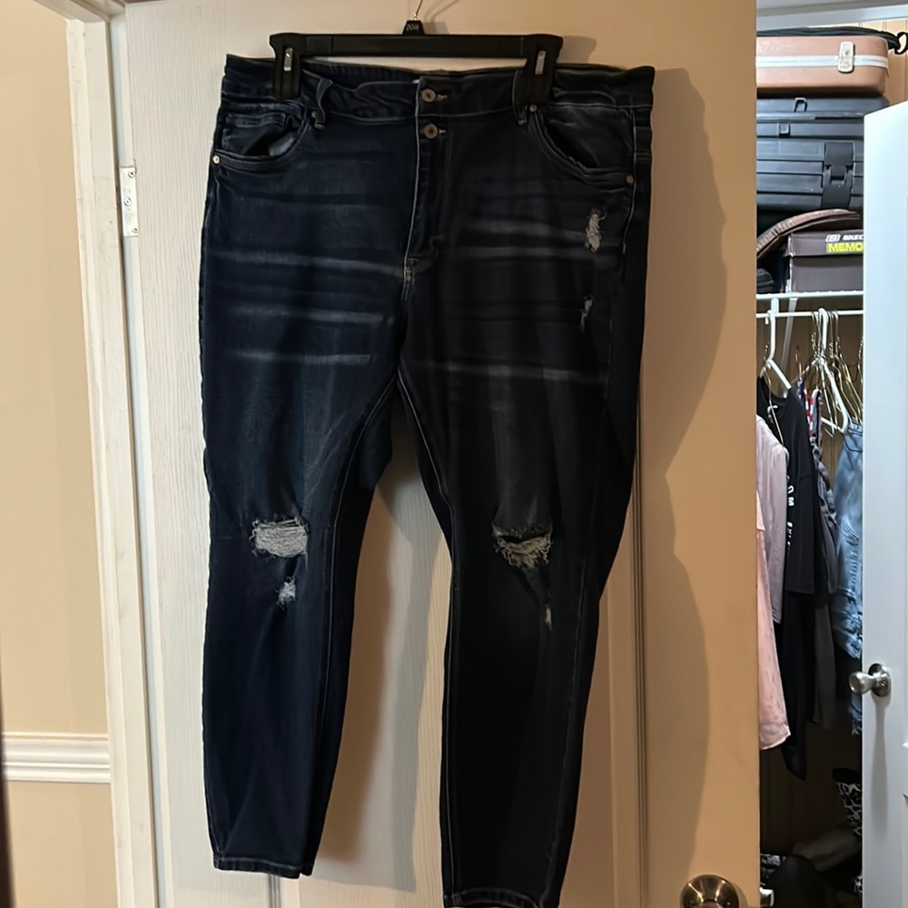 Kancan distressed skinny jeans